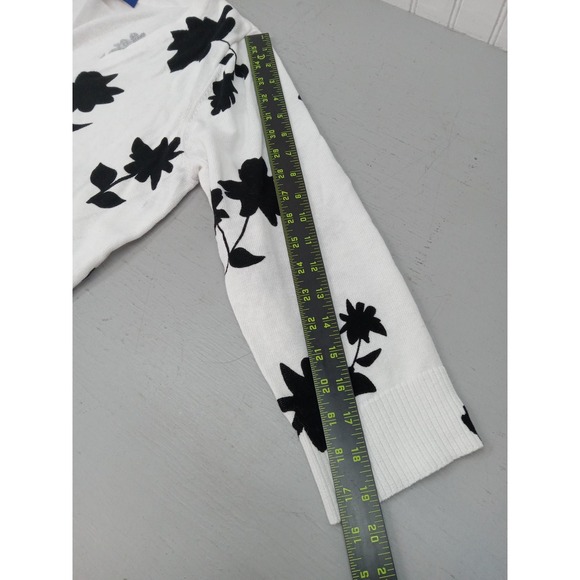 Apt 9 Floral V-Neck 3/4 Sleeve Cardigan Sweater Women's XL Cotton Black White - Picture 7 of 11